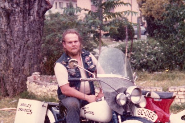 dave-or-john-tee1C68FC5B-1EA1-12A3-3C7F-B0AF682784BF.jpg